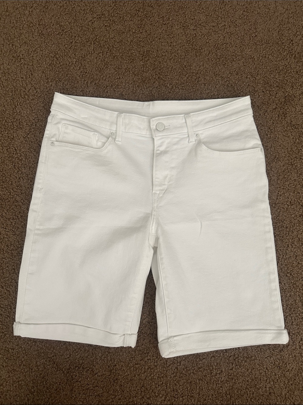 Levi's White Women's Bermuda Shorts Size 30